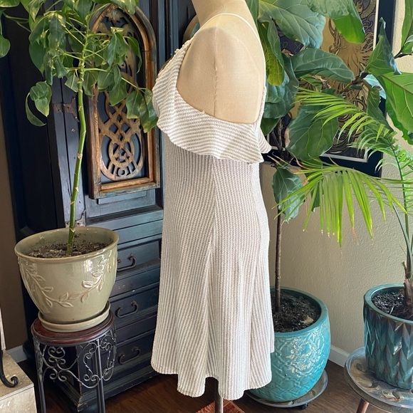Zara textured stripe gray ruffled sundress - Picture 5 of 11